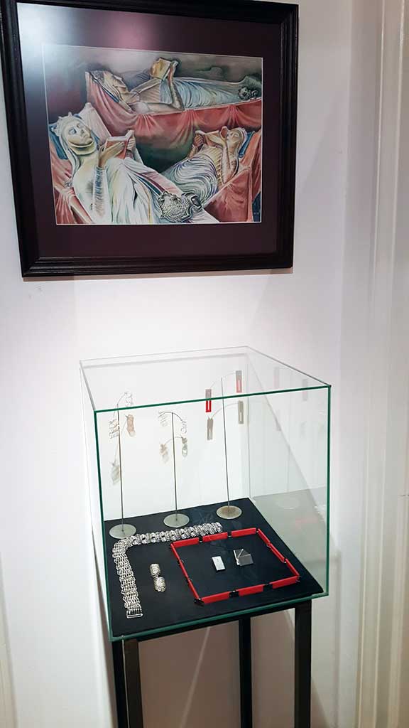 The Picture&nbsp; "Eternal Thirst of Knowledge" and jewelry case