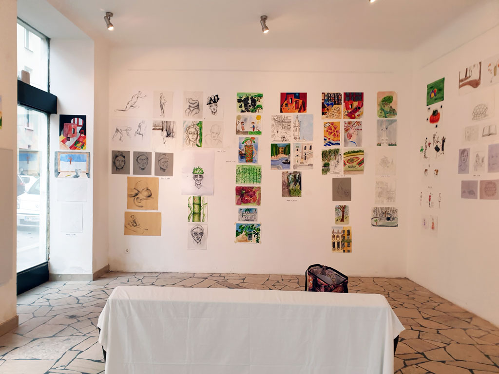 Общий вид галереи «деркунстраум» Общий вид галереи «деркунстраум»